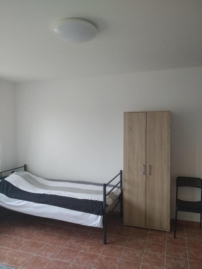 Chalupa V Meruňkovém Sadu Šakvice Exteriér fotografie
